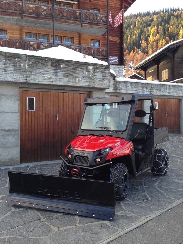 Polaris Ranger 570 mit Schneepflug